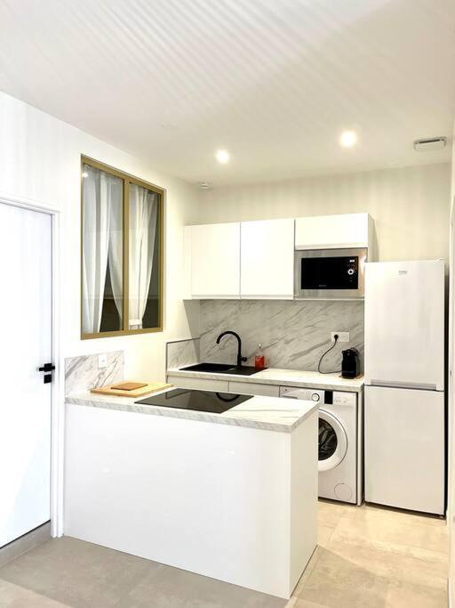 Appartement Moderne + Parking A 50M De La Mer La Ciotat Exterior photo